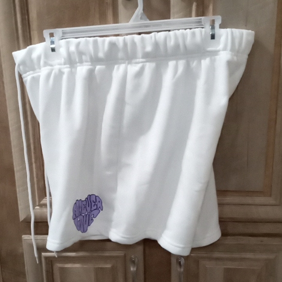 New Women's Plus Size Shorts W/ Elastic Tie String Waist (Forever Love message) - Picture 2 of 10